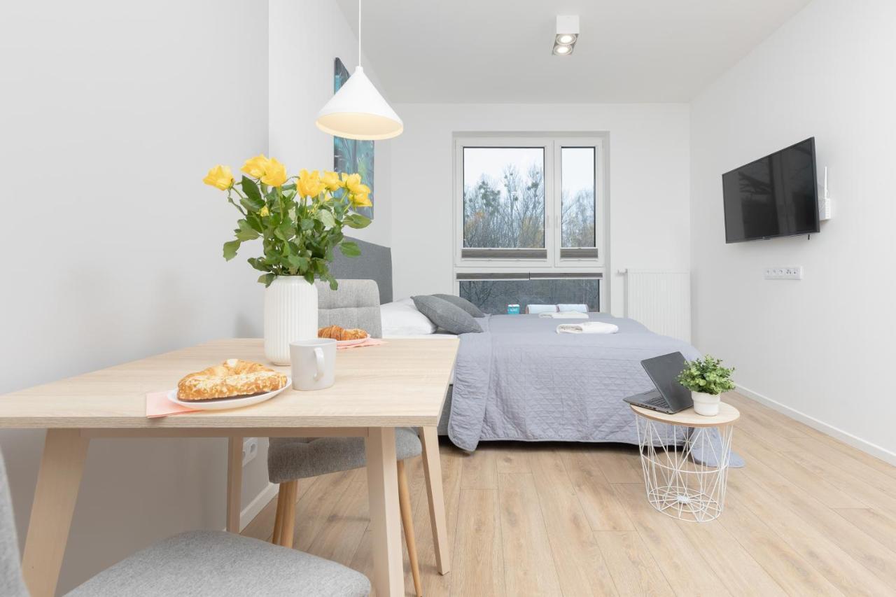 Metro Bielany Apartments With Parking By Noclegi Renters วอร์ซอ ภายนอก รูปภาพ